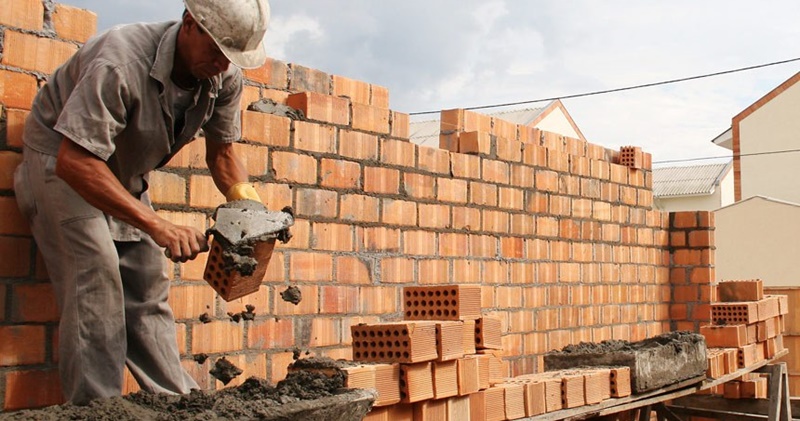 Henz construções vagas para pedreiro, ajudante de obra, supervisor de obra, carpinteiro, motorista de caminhão - RJ