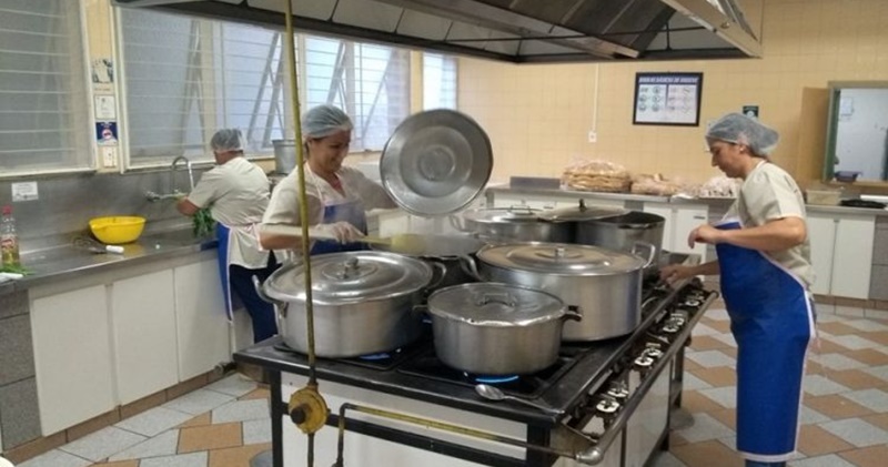 Restaurante vagas para auxiliar de cozinha, faxineira, cozinheira, caixa, garçom, recepcionista – RJ