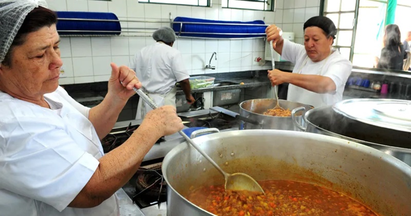 Colégio vagas de empregos abertas para Merendeira, auxiliar de limpeza, auxiliar de cozinha, inspetor de alunos, porteiro – RJ