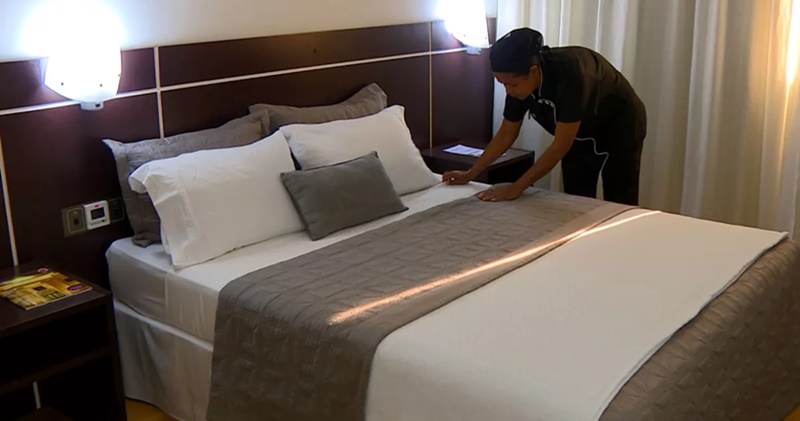 Hotelaria vagas para camareira, auxiliar de limpeza, arrumadeira, agendar reservas - RJ
