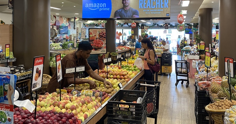 Vitrine das frutas vagas para limpeza, repositor, caixa, motoboy - RJ