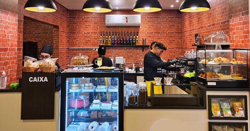 Cafeteria vagas para auxiliar de limpeza, atendente, auxiliar de cozinha, vigia - RJ