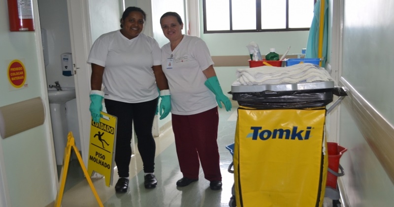 Clínica vagas para auxiliar de serviços gerais, auxiliar administrativo, técnico de enfermagem – RJ