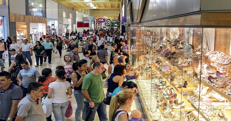 Shopping vagas para auxiliar de limpeza, atendente, limpar vitrine, caixa, receber mercadorias - RJ