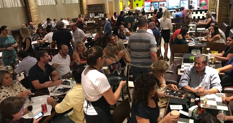 Cafeteria vagas para auxiliar de cozinha, barista, garçom, atendente, caixa, estoque - RJ