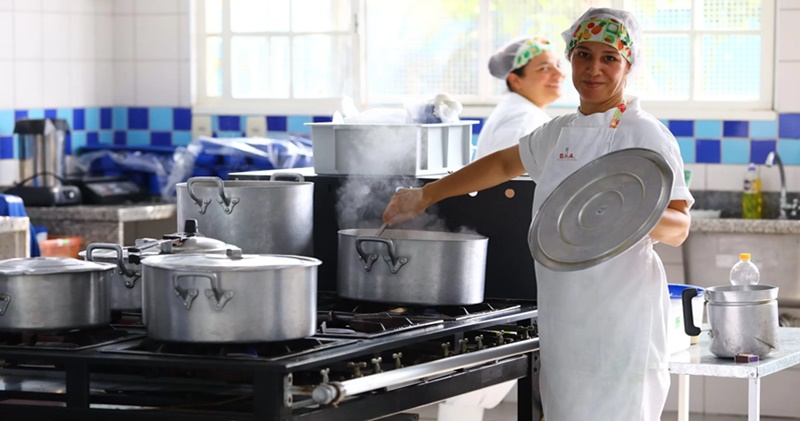 Creche vagas para auxiliar de cozinha, auxiliar de creche, mentora infantil, portaria – RJ