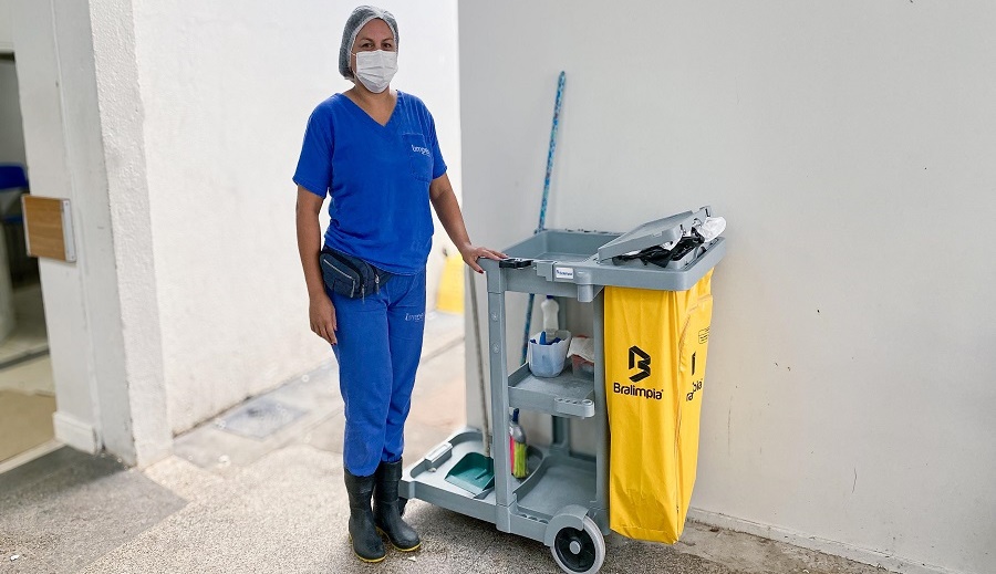 Auxiliar de serviços gerais na cozinha, lavador de pratos, cozinheira, atendente - Rio de Janeiro