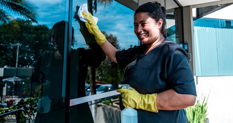 Grupo A&D serviço vagas para auxiliar de limpeza, recepcionista , telefonista, porteiro, zelador – RJ