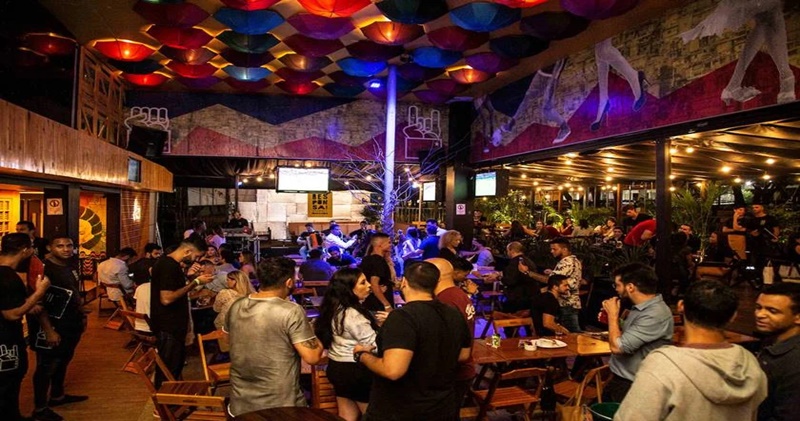 Restaurante bar vagas para auxiliar de serviços gerais, copeira, recepcionista, ajudante de cozinha, caixa, garçom – RJ