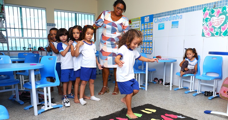 Auxiliar de turma infantil, auxiliar de creche, secretária escolar, estudante de pedagogia, inspetora – R$ 1.914,00 – com e sem experiência – Rio de Janeiro