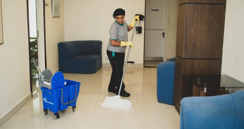 Auxiliar de serviços gerais, auxiliar de recepção, operadora de caixa, auxiliar de estoque, fiscal de loja – com e sem experiência – Rio de Janeiro