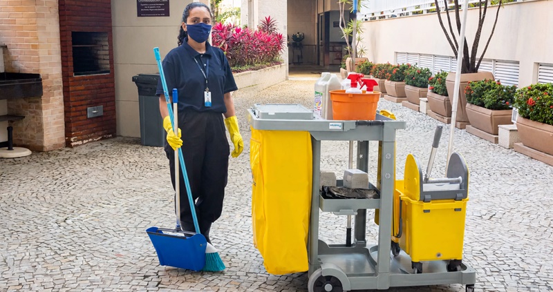 Auxiliar de limpeza, auxiliar de copeira, recepcionista, atendente de laticínios, auxiliar de estoque – com e sem experiência – Rio de Janeiro