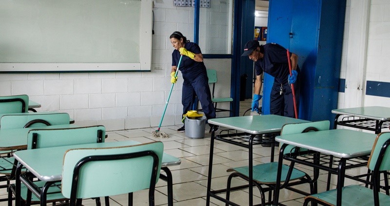Servente de limpeza, auxiliar de recepção, jovem aprendiz, auxiliar de professor, recreadora infantil – com e sem experiência – Rio de Janeiro