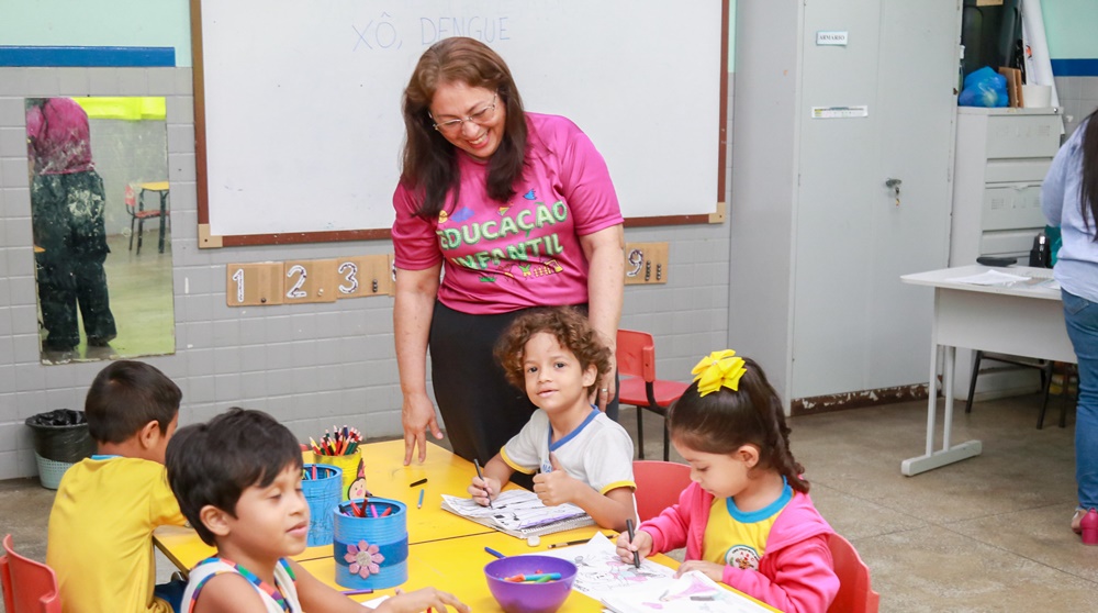 Auxiliar de turma infantil, professora, assistente administrativo, atendente de loja, auxiliar de cozinha – com e sem experiência – Rio de Janeiro
