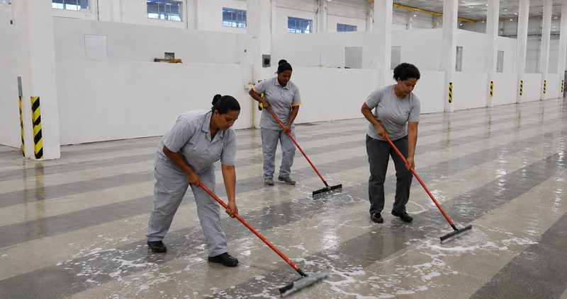 Agente de conservação, auxiliar de copa, recepcionista, auxiliar de embalagem, auxiliar de cozinha – com e sem experiência – Rio de Janeiro
