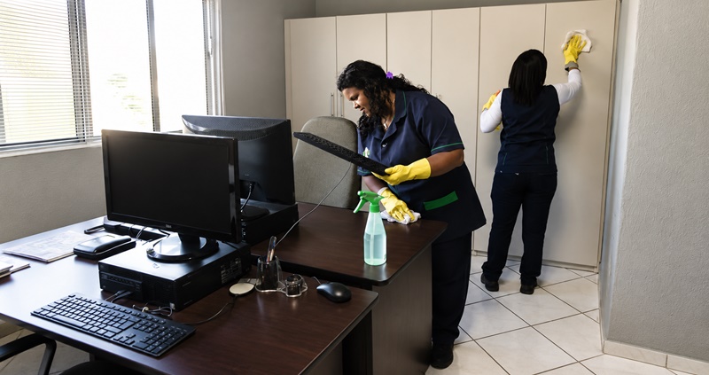 Auxiliar de limpeza, auxiliar de copa, auxiliar de Produção, empacotador, ajudante de depósito – com e sem experiência – Rio de Janeiro