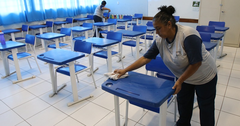 AUXILIAR DE LIMPEZA ESCOLAR, AUXILIAR DE TURMA, ADMINISTRATIVO, AUXILIAR DE COORDENAÇÃO, PROFESSORA – COM E SEM EXPERIÊNCIA – RJ